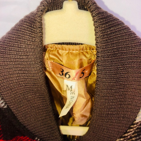 36 point 5 Women’s Cropped Flannel Bomber Jacket - Picture 5 of 6